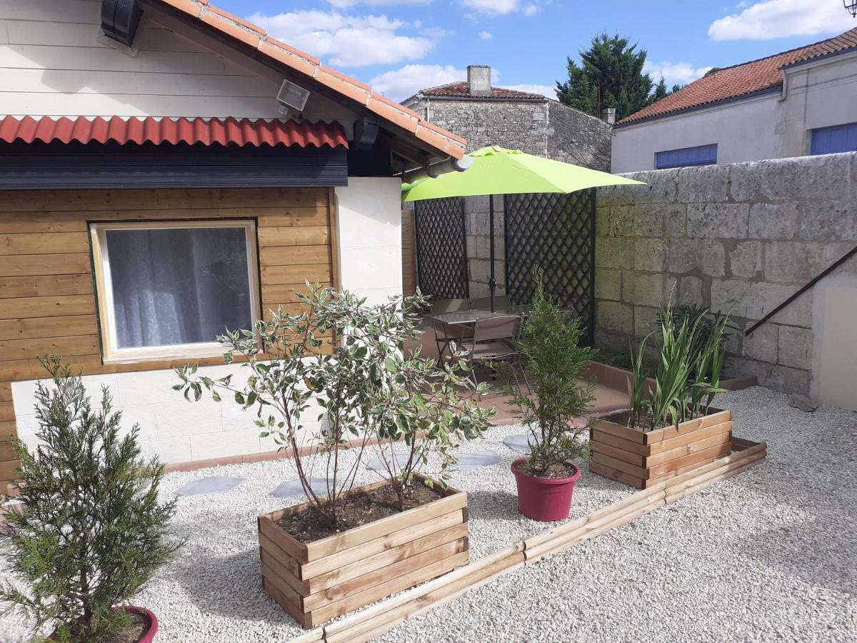 פונס Le Clos Des Passiflores מראה חיצוני תמונה