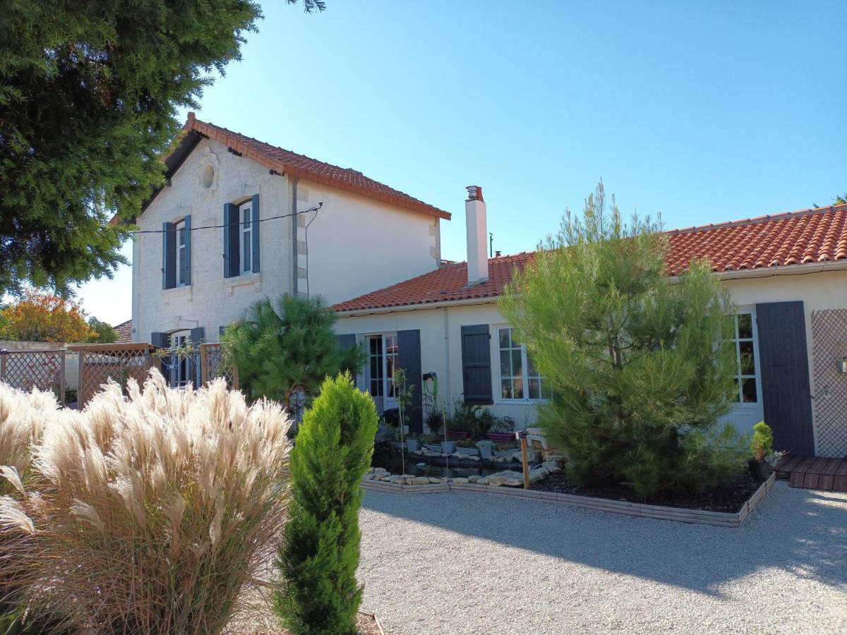 פונס Le Clos Des Passiflores מראה חיצוני תמונה