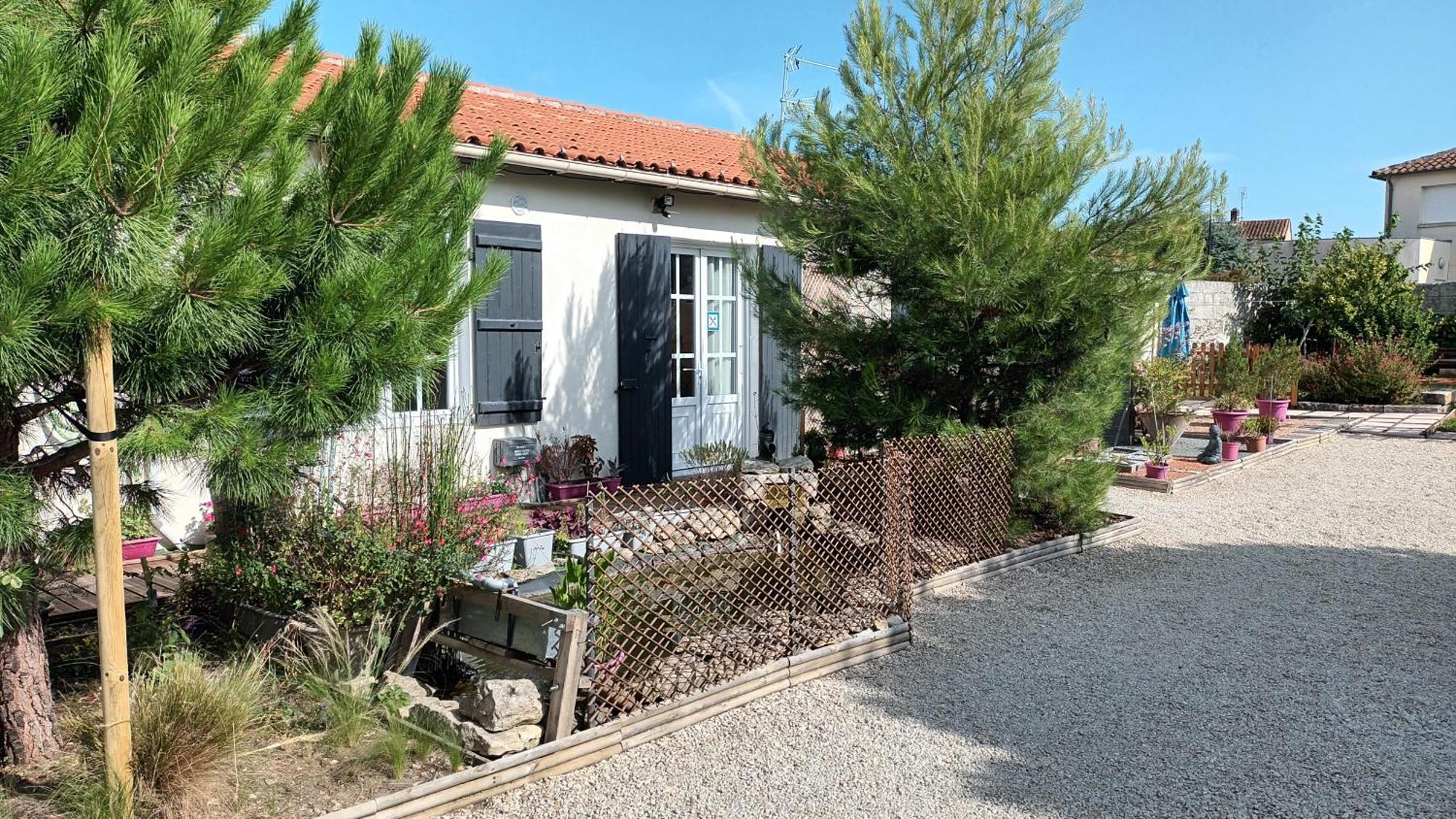פונס Le Clos Des Passiflores מראה חיצוני תמונה